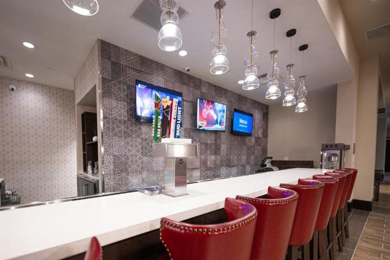 Embassy Suites By Hilton Round Rock Esterno foto
